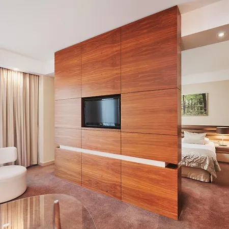 Hotel Narvil Conference&spa 4*