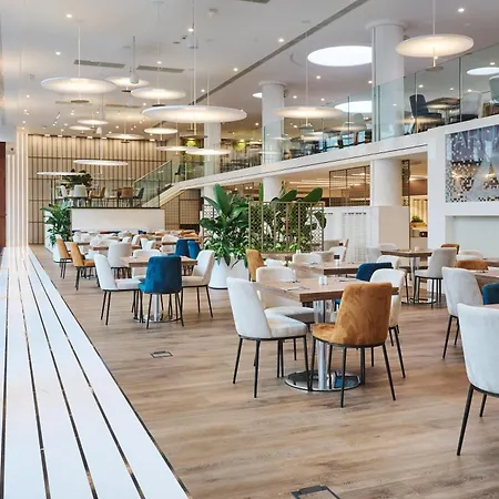 Hotel Narvil Conference & 4*