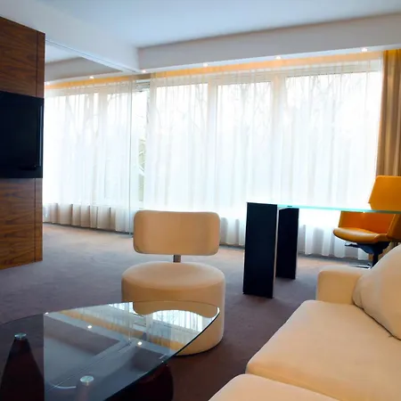 Narvil Conference & Serock