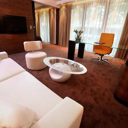 Narvil Conference & Otel Serock