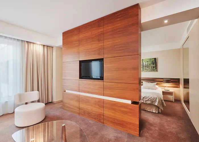 Hotel Narvil Conference & 4*