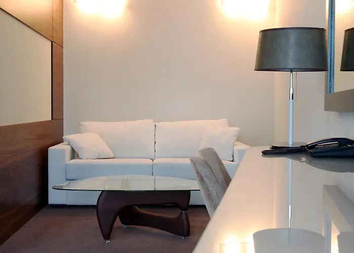 Narvil Conference & 4*